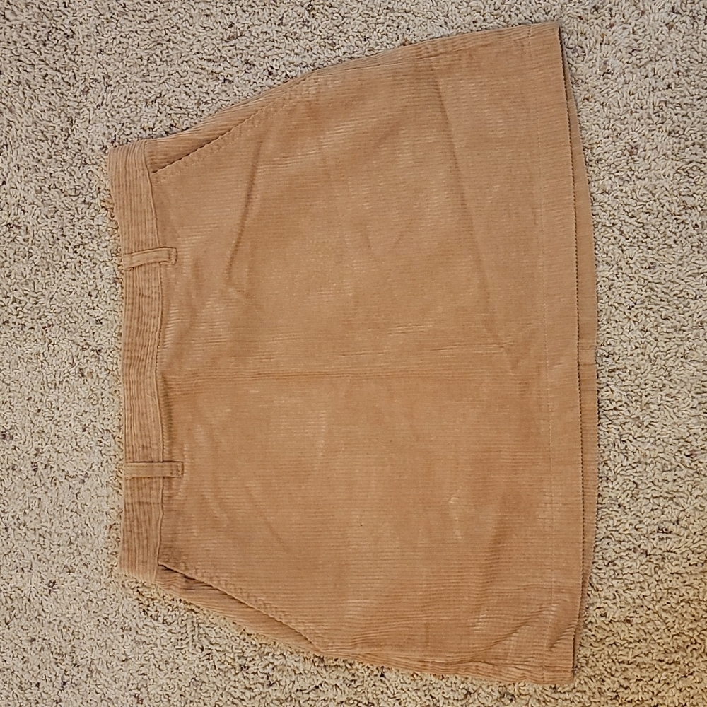 Forever 21 tan corduroy skirt, Size medium nwot